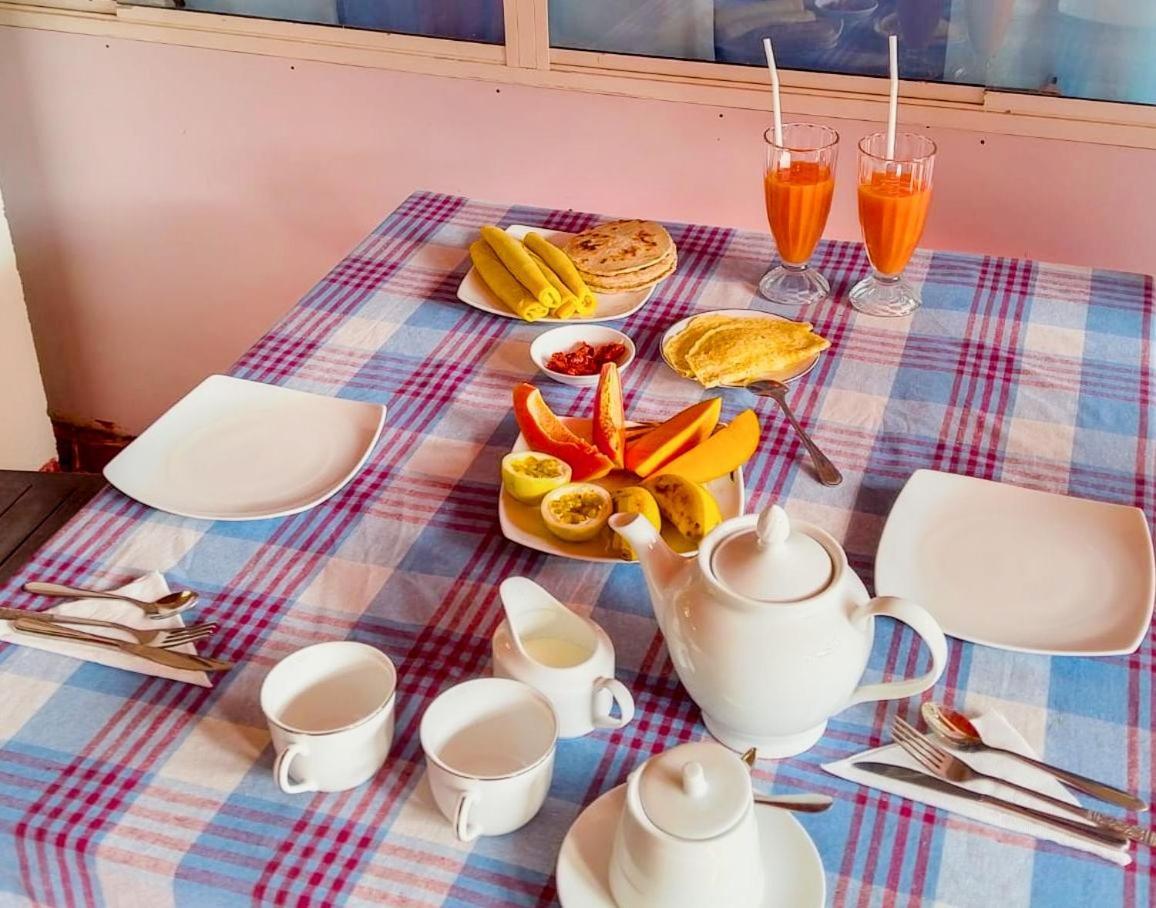 Thusara Guesthouse Мириса Екстериор снимка