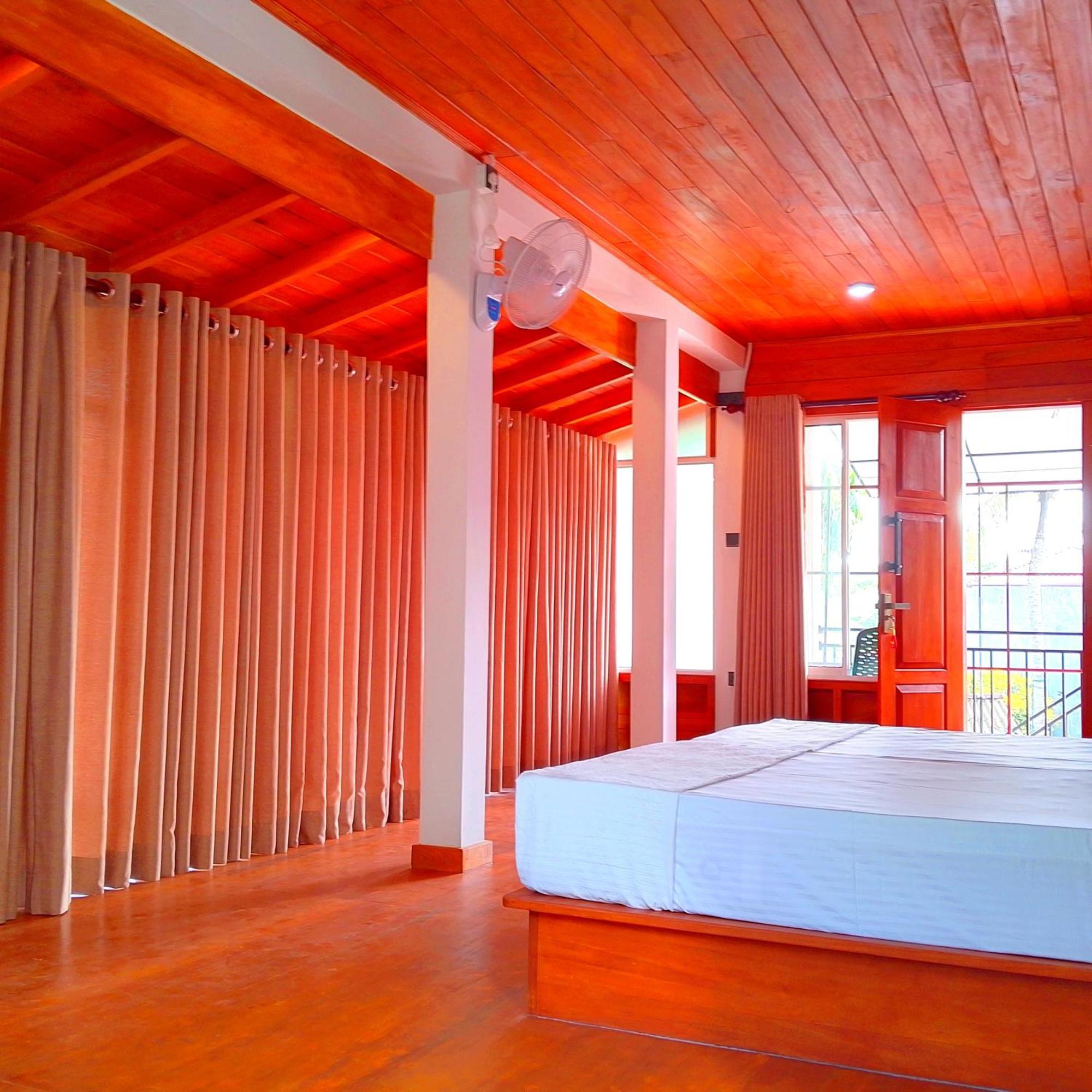 Thusara Guesthouse Мириса Екстериор снимка